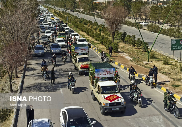 مراسم باشکوه استقبال از ۴ شهید گمنام در کرمان 