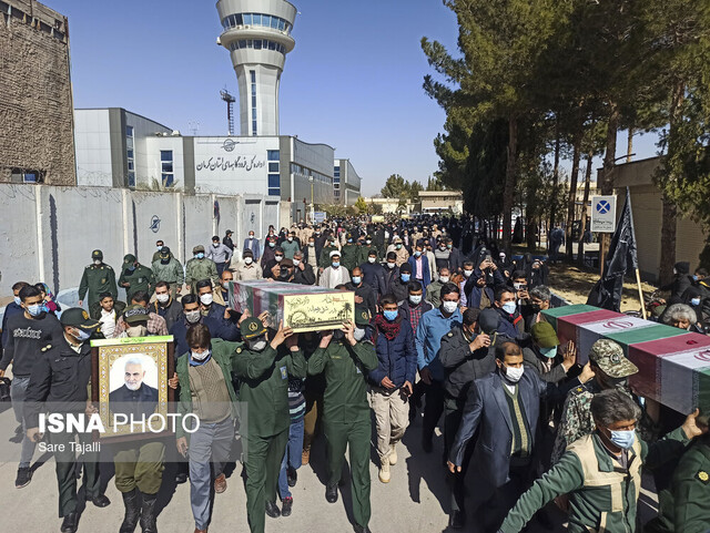 مراسم باشکوه استقبال از ۴ شهید گمنام در کرمان 
