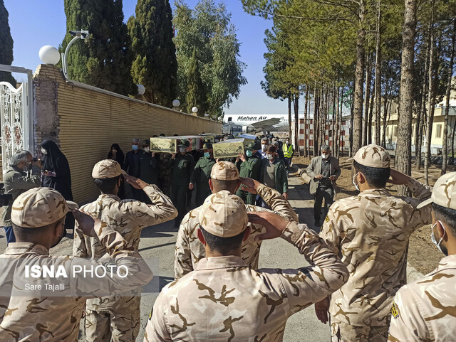 مراسم باشکوه استقبال از ۴ شهید گمنام در کرمان 