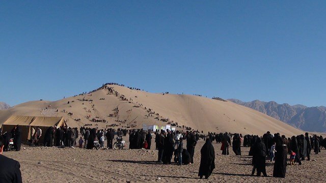 شهر «طلای سبز و سرخ» میزبان مسافران نوروزی/ دلربایی رفسنجان در بهار
