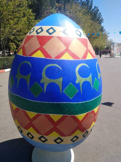 جشنواره تخممرغهای رنگی در پیادهراه گلیم سیرجان