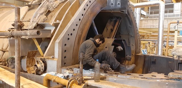 تولید برق توقف ندارد...