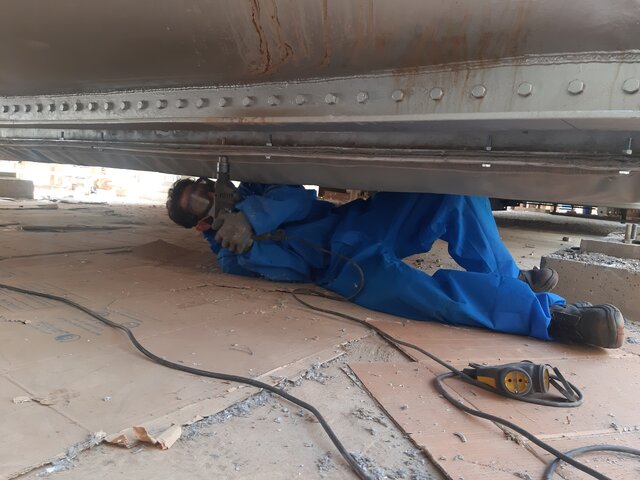 تولید برق توقف ندارد...