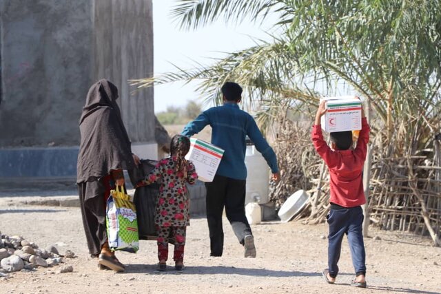 کمک 29 میلیارد تومانی بنگاه‌های اقتصادی و خیرین به هلال احمر کرمان 