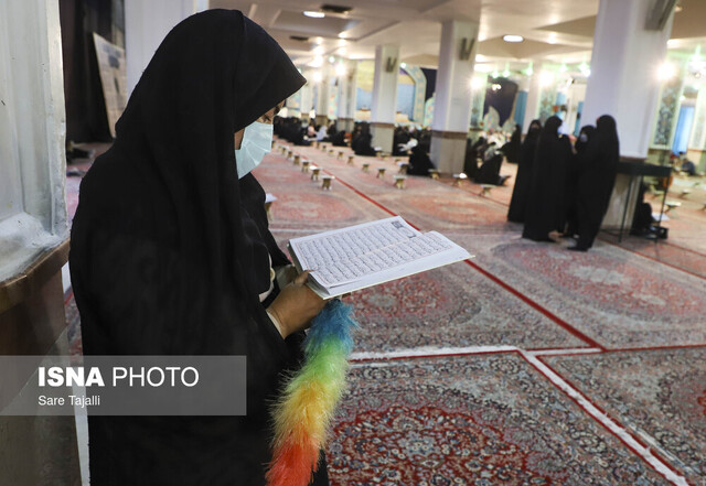 جزءخوانی قرآن کریم در حسینیه ثارالله کرمان