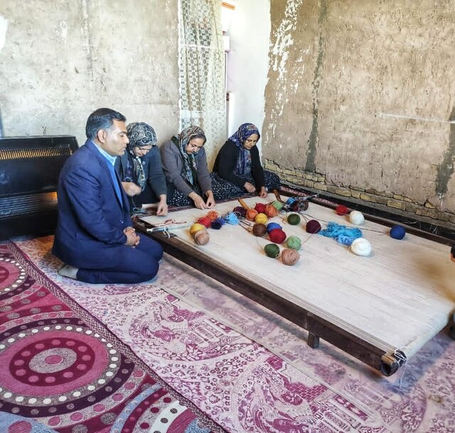 راهاندازی تعاونی تامین نیاز صنایعدستی روستای بیدکردوییه بافت راهاندازی تعاونی تامین نیاز صنایعدستی روستای بیدکردوییه بافت