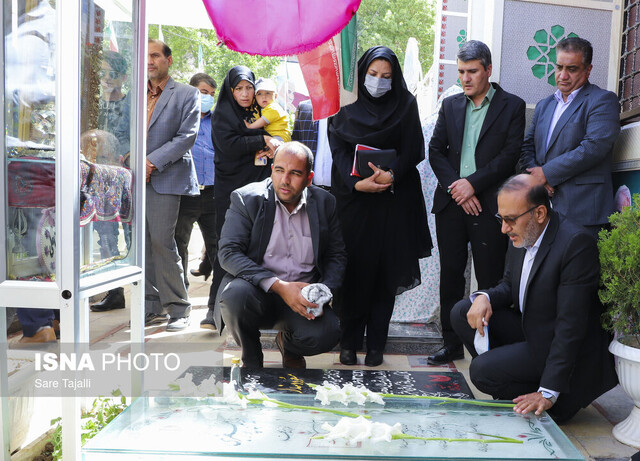 حضور معاون فرهنگی جهاد دانشگاهی کشوربر مزار سردار دل‌ها