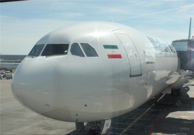 توضیحات مدیرکل فرودگاههای استان کرمان درباره نقص فنی پرواز سیرجان _ تهران توضیحات مدیرکل فرودگاههای استان کرمان درباره نقص فنی پرواز سیرجان _ تهران