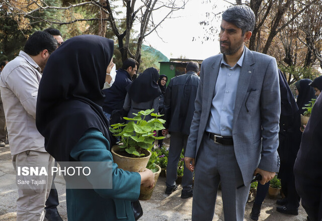 بازدید جمعی از خبرنگاران از پروژهای شهرداری کرمان-۱