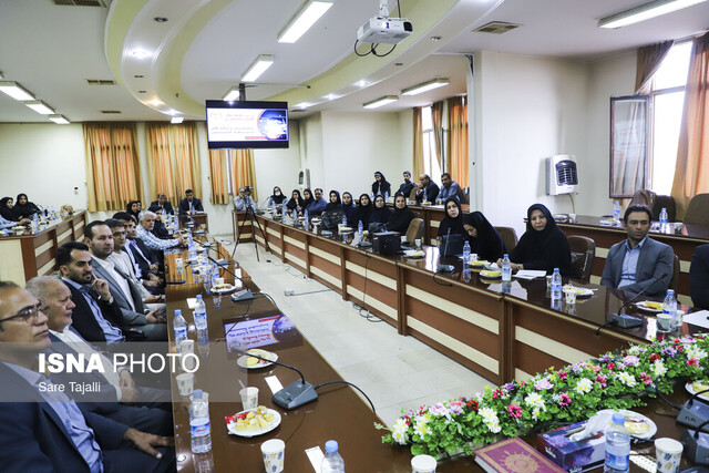 نشست بررسی جایگاه نظام علم و فناوری در تحقق برنامه‌های توسعه کشور-کرمان