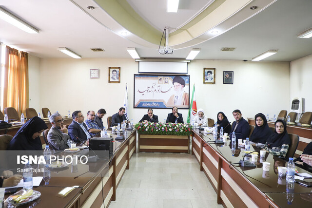 مراسم تجلیل از مدرسان دوره‌های آموزشی جهاددانشگاهی