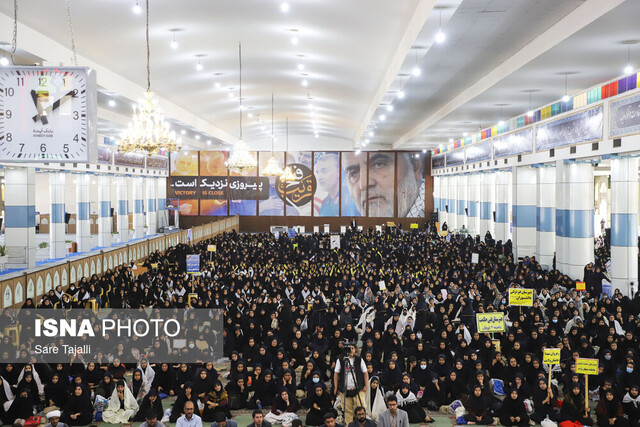 اجتماع بزرگ دانش آموزی "دختران کرمانی در ملک سلیمانی"