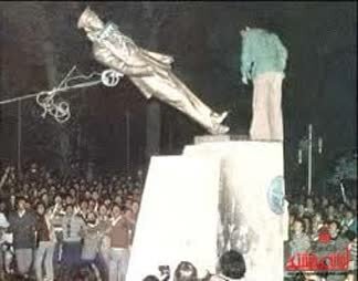 روزی که «رفسنجان» نماد طاغوت را به زنجیر کشید