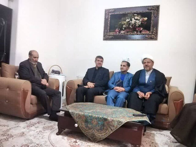 مقامات قضائی استان کرمان با خانواده سردار شهیدحسین پورجعفری دیدار کردند