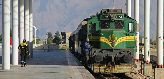 سرعت قطار کرمانشاه تا پایان سال افزایش می‌یابد