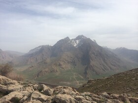 "تاق بستان" را دچار فرسایش کرده‌ایم و "پرآو" را پُر از زباله