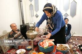 یلدای 4 نفره خانوادگی چقدر تمام می‌شود؟
