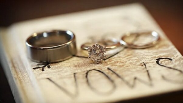 واکاوی دلایل بالا رفتن سن ازدواج در گفتگو با یک استاد دانشگاه