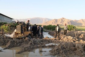 شکستگی خط انتقال آب گاوشان به کرمانشاه و تلاش برای ترمیم سریع آن