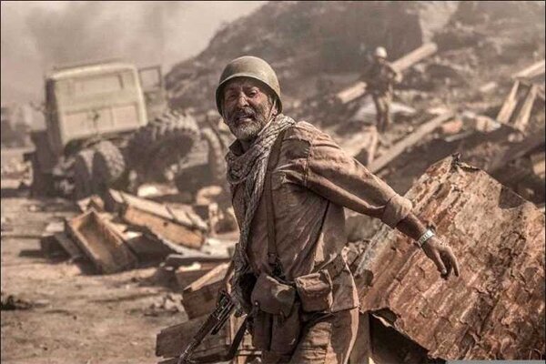 فیلمسازان از دوران دفاع مقدس غافل نشوند فیلمسازان از دوران دفاع مقدس غافل نشوند