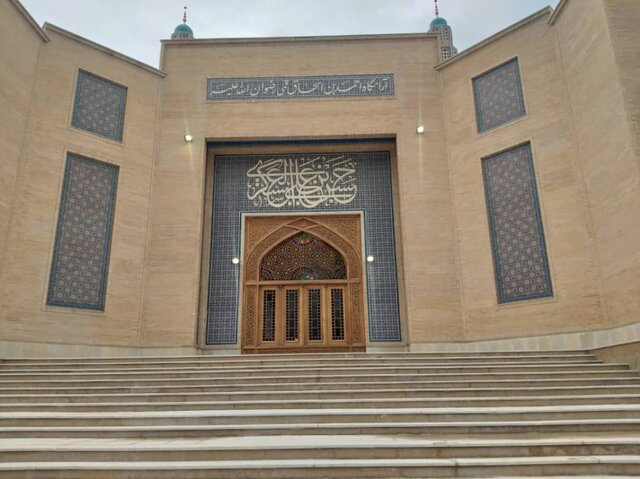بازسازی حرم مطهر احمدبن اسحاق افتتاح شد