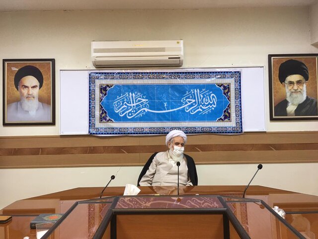 شورا و شهرداری کرمانشاه "اختلاف و حاشیه" را کنار بگذارند/ بر اولویتهای شهر تمرکز کنید