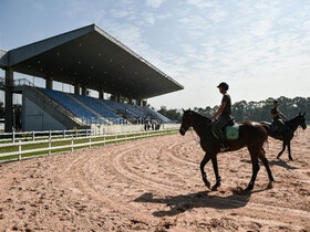 کرمانشاه صاحب مانژ سوارکاری می‌شود