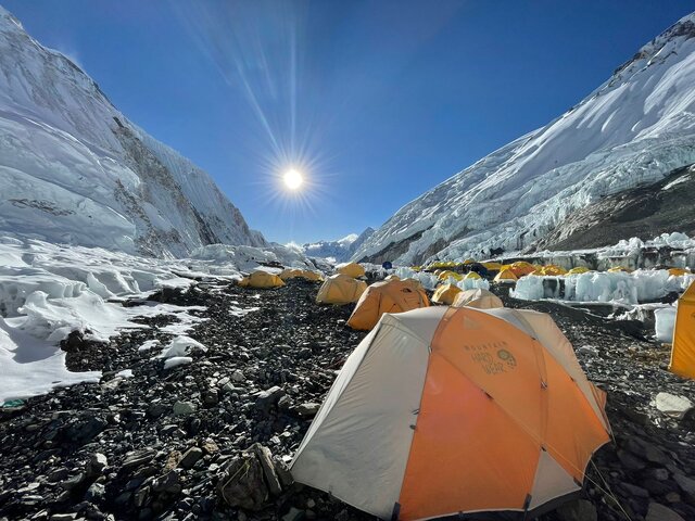 صعود در سکوت/ یک کرمانشاهی دیگر بر بام دنیا ایستاد