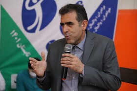 باید دانش‌آموزانی تربیت کنیم که بتوانند گلیم خود را از آب بیرون بکشند