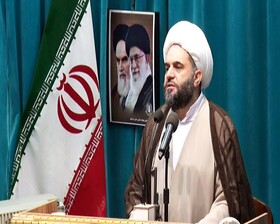 باید برای مقابله با توطئه‌های دشمنان هوشیار باشیم