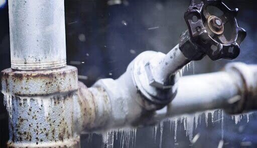 چطور در این روزهای سرد جلوی یخ زدن کنتور آب را بگیریم؟