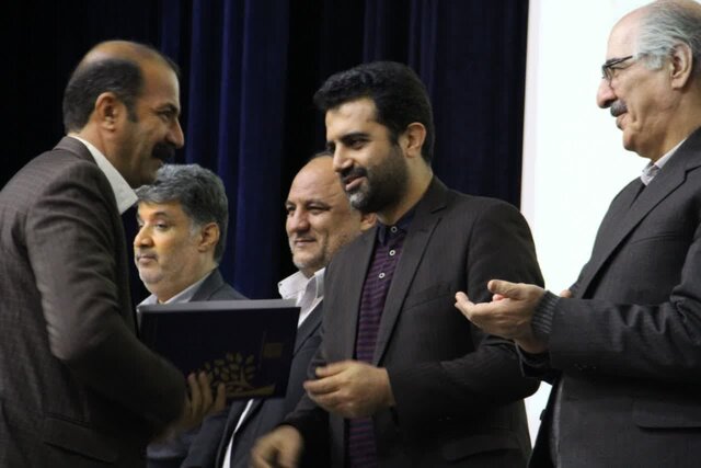 جشنواره هنرهای تجسمی "فجر" در کرمانشاه آغاز بهکار کرد