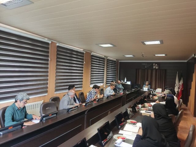 54 درصد کرمانشاهیان اضافه وزن دارند/ یک سوم مبتلا به "فشار خون" هستند