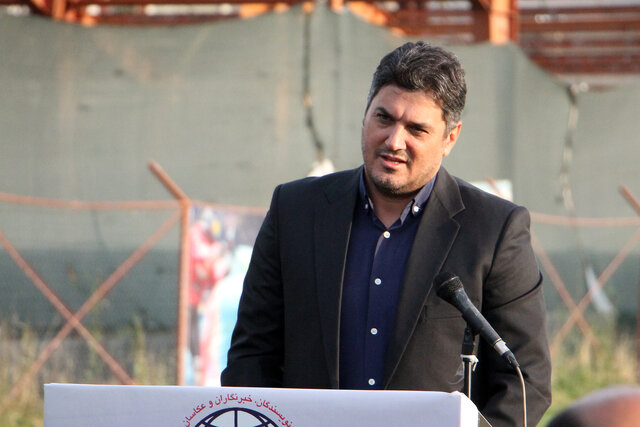 ادارات کرمانشاه فضاهای ورزشی خود را در اختیار مردم قرار دهند