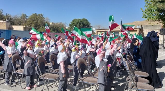 جشن شکوفه‌ها با حضور ۹۲ هزار دانش‌آموز کلاس اولی سیستان و بلوچستان برگزار شد