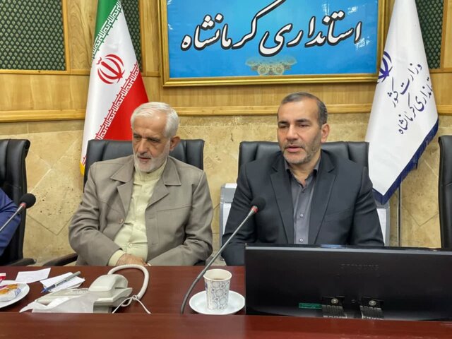 شهرداریها "حیات خلوت" برخی نمایندگان مجلس شدهاند/ انتخاب شهرداران هم "سیاسی" شده است