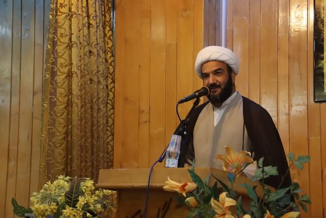 جوانان مومن و انقلابی باید تمدن بزرگ اسلامی را رقم بزنند