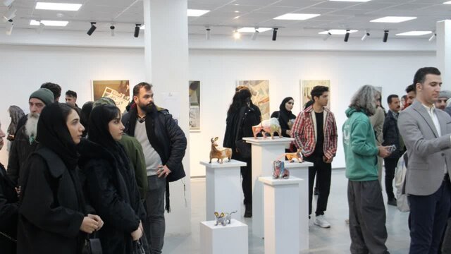 آغاز بهکار جشنواره هنرهای تجسمی "فجر" در کرمانشاه