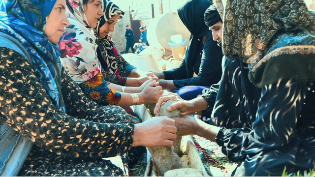 آیین سمنو پزان در روستای «کرتویج» کرمانشاه برگزار می‌شود