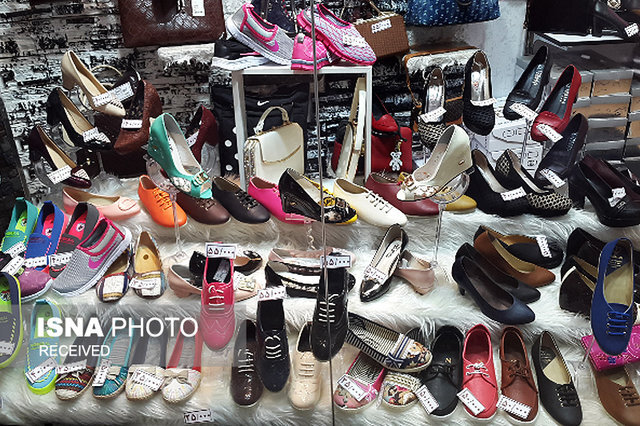 خرید کفش تخت و کیف نرم برای دانشآموزان ممنوع خرید کفش تخت و کیف نرم برای دانشآموزان ممنوع