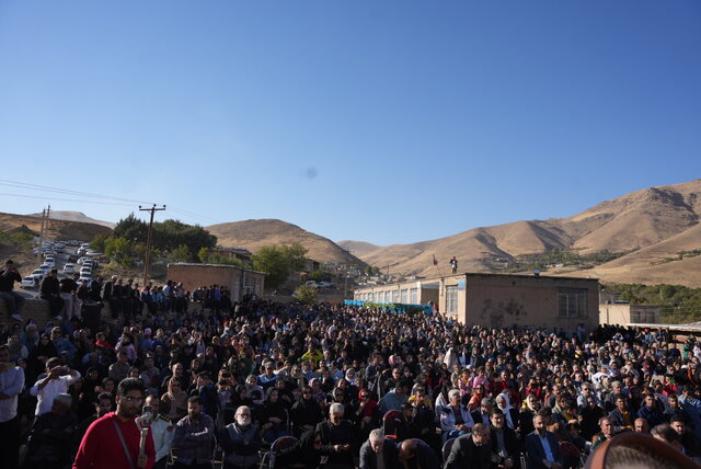 برگزاری جشنواره انگور در روستای کندوله صحنه