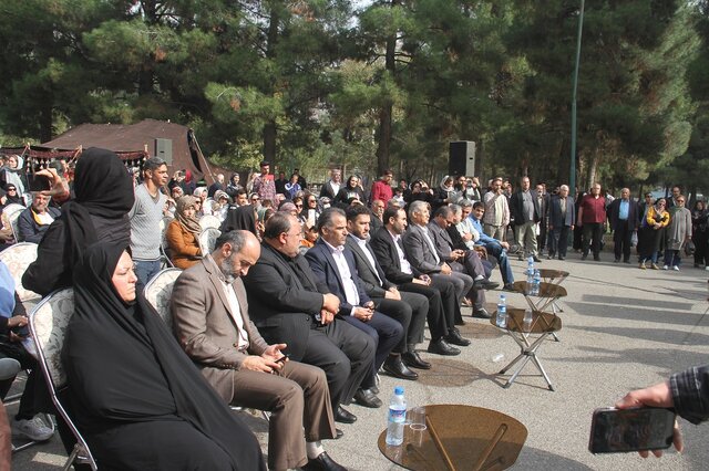 جشنواره پخت «ترخینه» در کرمانشاه برگزار شد