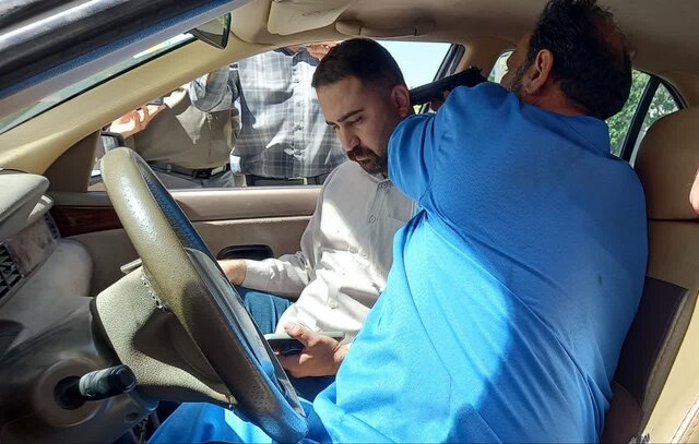 بازسازی صحنه قتل ۳ عضو خانواده در کرمانشاه بازسازی صحنه قتل ۳ عضو خانواده در کرمانشاه