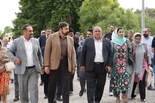 شب فرهنگی کرمانشاه در طاق‌بستان برگزار شد