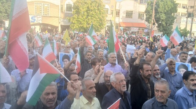 تجمع مردم کرمانشاه در حمایت از نیروهای مسلح