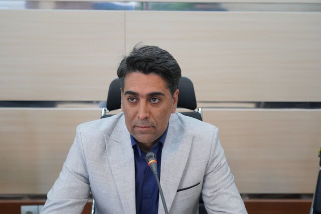 آغاز طرح نوسازی ناوگان تاکسیرانی در کرمانشاه/ ۴۷۰۰ تاکسی فرسوده داریم