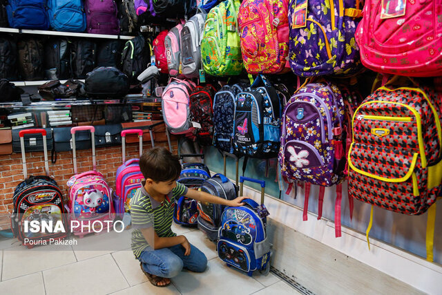 کفش تخت و کوله سنگین برای دانشآموزان ممنوع کفش تخت و کوله سنگین برای دانشآموزان ممنوع