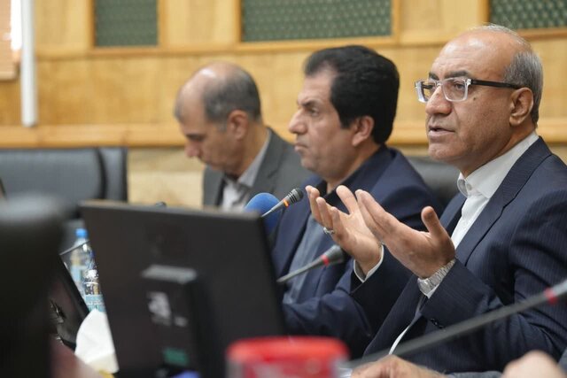 باید در هر وزارتخانه یک فرد معین برای پیگیری کارهای کرمانشاه داشته باشیم