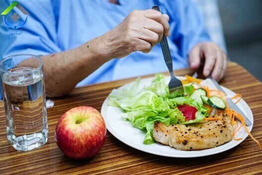 سالمندان چی بخورند؟ سالمندان چی بخورند؟