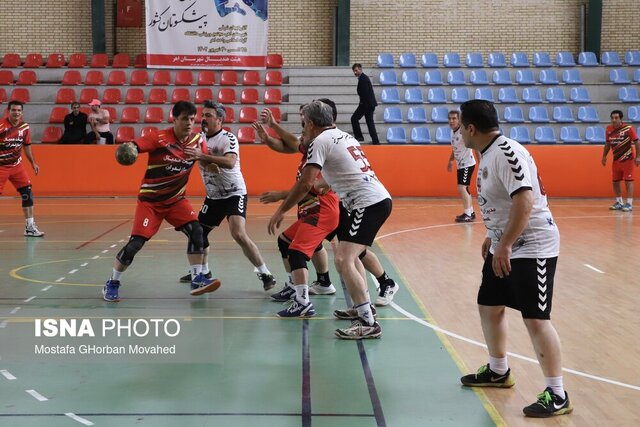 آغاز مسابقات هندبال پیشکسوتان قهرمانی کشور در کرمانشاه
